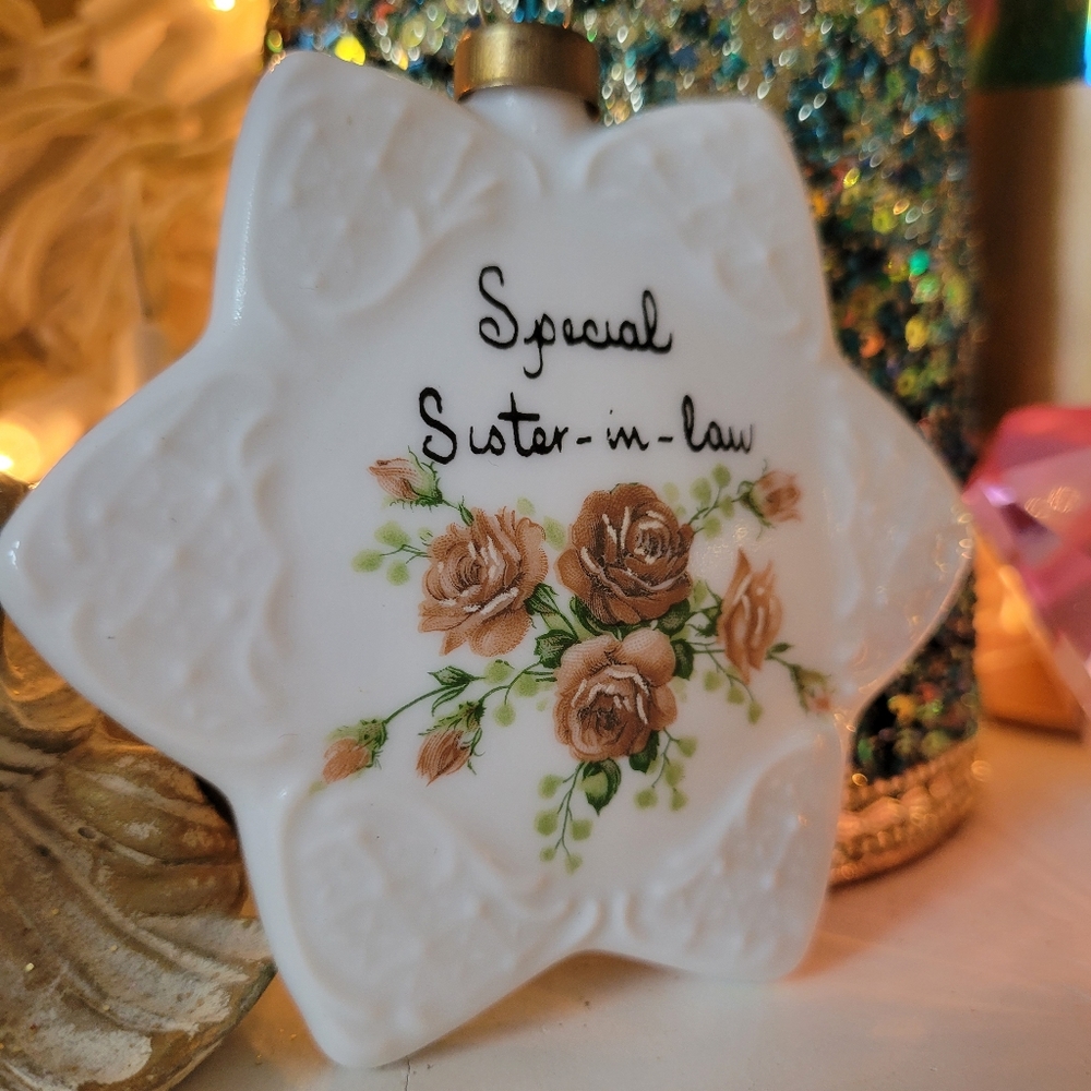 Sister-In-Law Ornament ~ Floral ~ Holiday ~ Birthday ~ Christmas ~ Pretty!